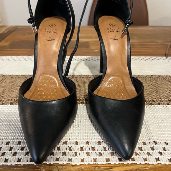 Call It Spring Women's Black pumps with ankle strap - Picture 2 of 4